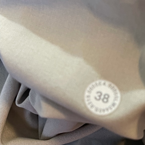 lululemon Men's On the Move Slim Fit Commission Pants size 38/28 - Picture 2 of 5